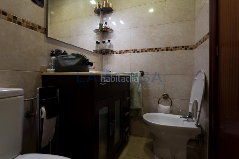 Foto 4c9df196-380c-4b4a-a8b5-12d4cd842786. Dúplex a Les Planes Hospitalet de Llobregat (L´)