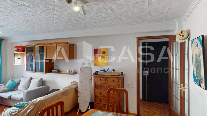 Foto 1677d95d-a102-489c-881c-547b89f2ab10. Piso  en venta en calle explorador andrés en Ciutat Jardí Valencia