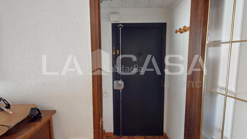 Foto 70fd42c4-7760-489e-98ea-42530789067f. Piso  en venta en calle explorador andrés en Ciutat Jardí Valencia