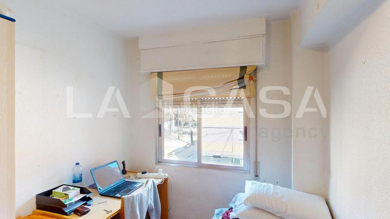Foto 730db077-f1f8-44c1-81ac-fdd50cdcd338. Piso  en venta en calle explorador andrés en Ciutat Jardí Valencia