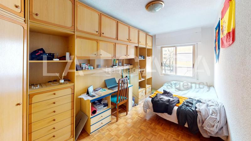 Foto 8064d640-dcbb-4178-a218-dd575b1112bc. Piso  en venta en calle explorador andrés en Ciutat Jardí Valencia