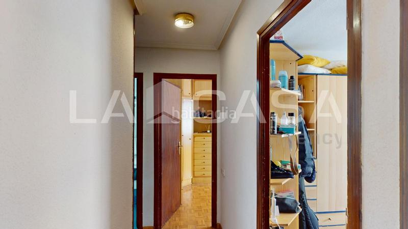 Foto b454db6d-cc94-4b56-976c-90db9dce1f6a. Piso  en venta en calle explorador andrés en Ciutat Jardí Valencia