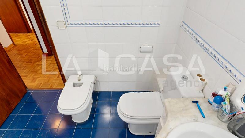 Foto e0570136-bb4d-409c-a548-3e8fbdca7961. Piso  en venta en calle explorador andrés en Ciutat Jardí Valencia