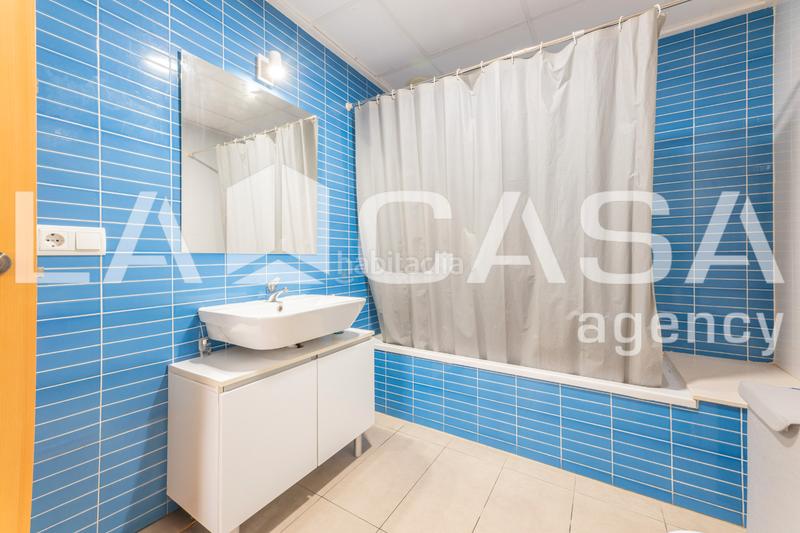 Foto 000f5aef-5288-45c3-8f51-6ca54bfe0279. Piso  en venta en calle fermín galán i garcía hernandez en Burjassot
