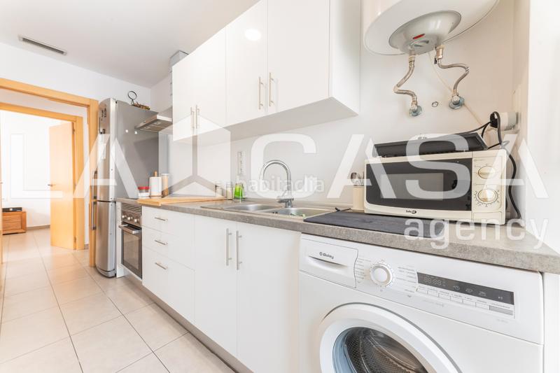 Foto 0fbb2cb3-6679-45a2-824d-90392ecc2fd9. Piso  en venta en calle fermín galán i garcía hernandez en Burjassot