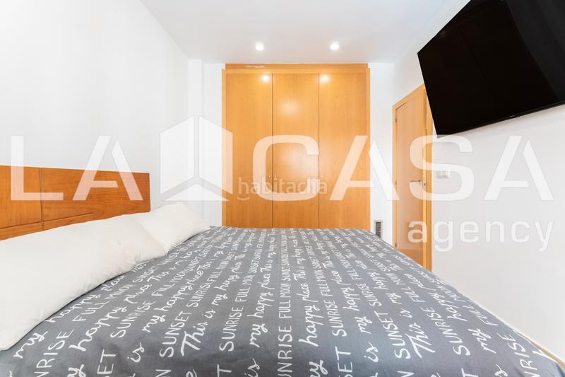 Foto c74a9cc8-8540-425f-bea5-c0d52728d9e1. Piso  en venta en calle fermín galán i garcía hernandez en Burjassot