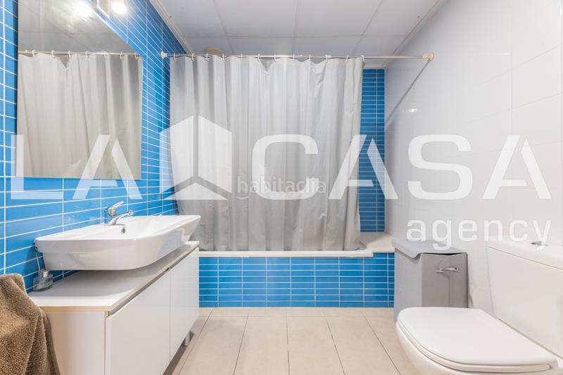 Foto d0c2a45e-81f8-483c-9bfa-bb2a0909e1f6. Piso  en venta en calle fermín galán i garcía hernandez en Burjassot