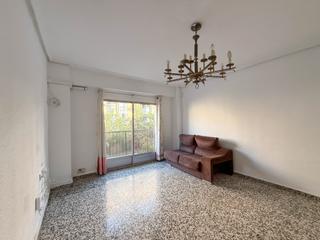 Flat  Carrer d'eduard boscà. Piso en venta en calle d'eduard boscà