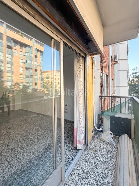 Foto 8effe6e7-d532-4ee6-a429-3392a1bd41ed. Piso  en venta en calle d'eduard boscà en Mestalla Valencia
