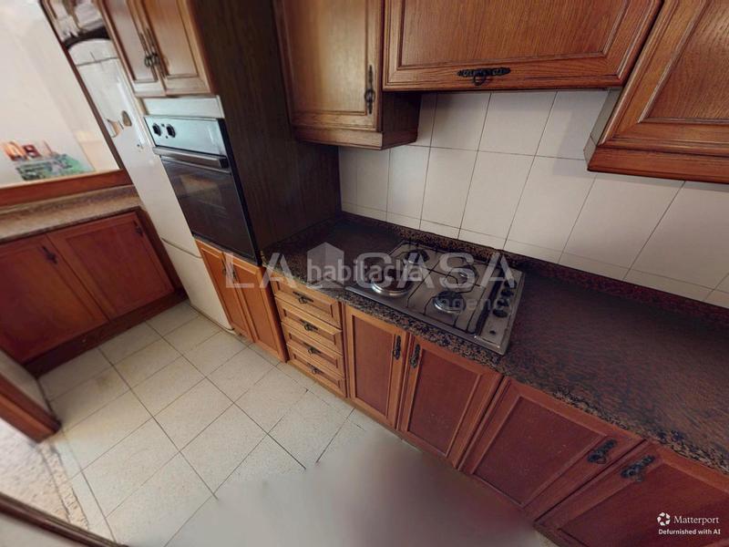 Foto faf93de8-88d7-46b1-b575-4f695c8087cd. Tríplex a Malva Rosa Valencia