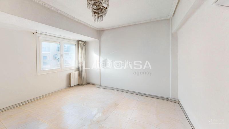 Foto 939af607-5354-499a-94aa-f27f00c9e9a0. Etagenwohnung in Penya-Roja - Avda. Francia Valencia