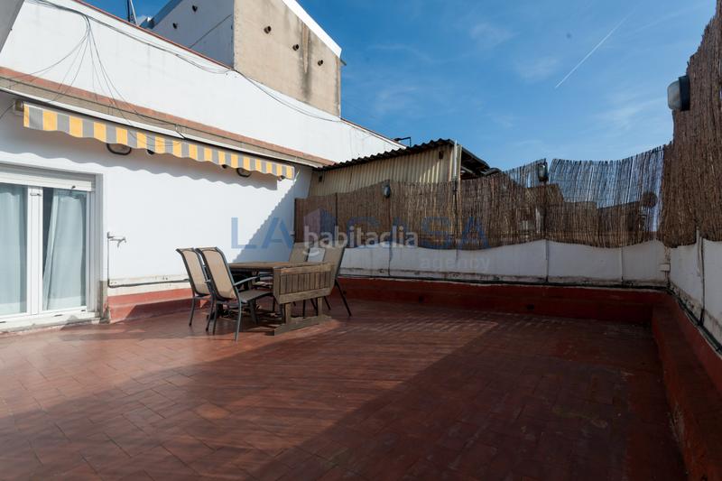 Foto 73f87656-b0ef-454a-b4cb-e2708c76a1e2. Pis a Sagrada Família Barcelona