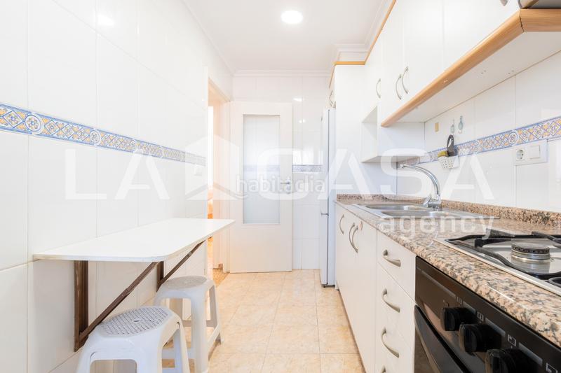 Foto bf5f0512-cec4-4d93-a82f-679435d2dda3. Flat in Trinitat Valencia