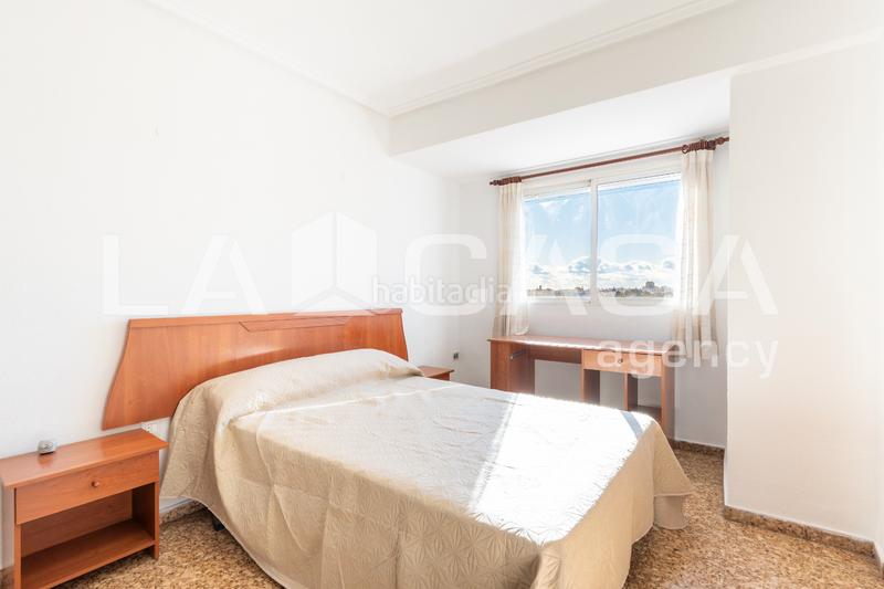 Foto c8bbbc31-5688-4631-806c-cb225fa60f30. Flat in Trinitat Valencia