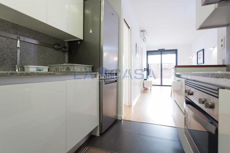 Foto 203298ca-b62e-4239-87ac-30ad6c9c72ee. Appartamento in El Camp de l´Arpa del Clot Barcelona