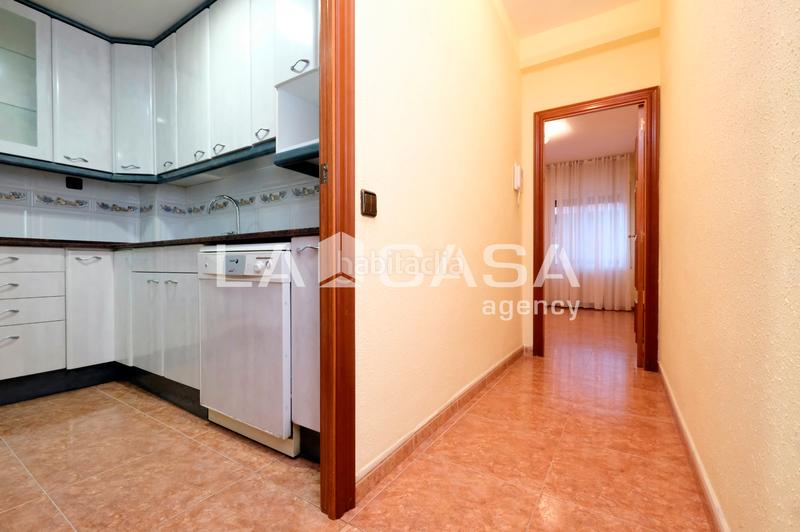 Foto 4cb89f75-6aed-43ed-9c1d-f8c1dae08b7c. Pis a Turó de la Peira Barcelona