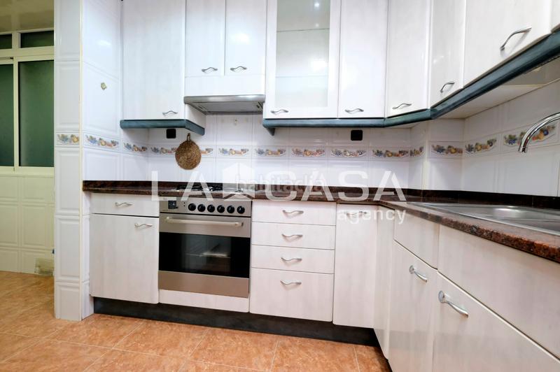 Foto cd991260-63ec-4bb9-a23d-f1f1877746f9. Pis a Turó de la Peira Barcelona