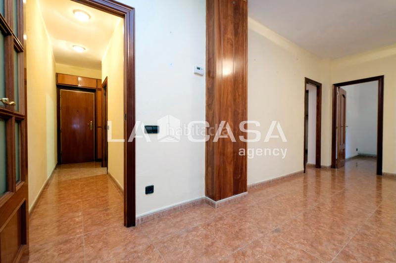 Foto f3a1990e-c693-4cdb-8bdc-2046ccf2e30d. Pis a Turó de la Peira Barcelona