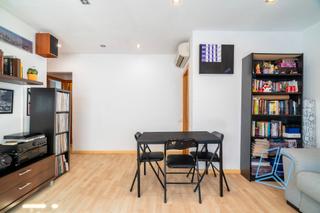 Etagenwohnung  Carrer de l'orfeó català. Piso en venta en sant joan despí