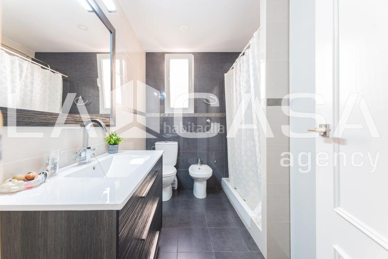 Foto 69a7e4c1-9896-46b8-8111-81dd419c928e. Appartamento in Ciutat Jardí Valencia