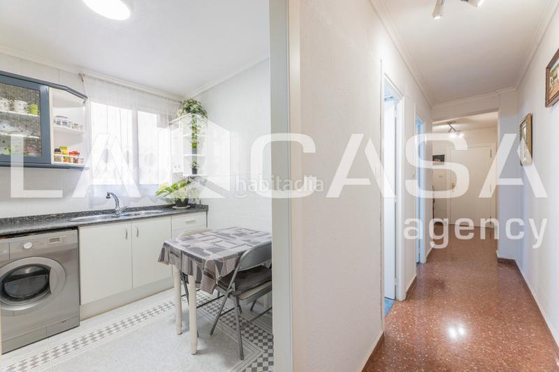 Foto a8288399-4547-4575-850b-cb6abaa6618b. Appartamento in Ciutat Jardí Valencia