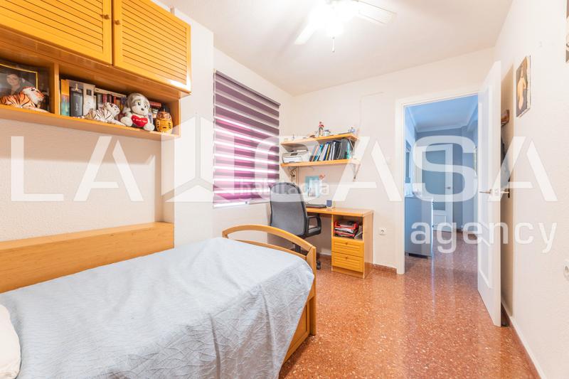 Foto d722ad90-35c5-46fa-892a-9452656f0779. Appartamento in Ciutat Jardí Valencia