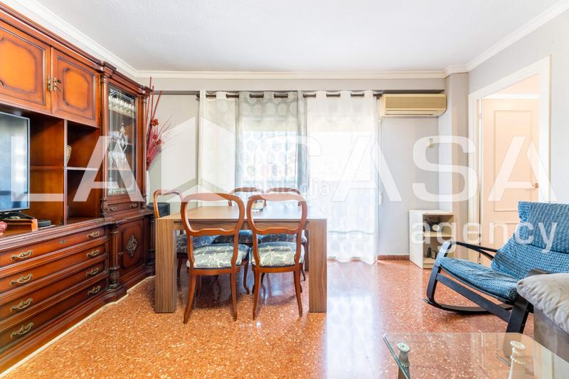 Foto f59f67c4-0d13-45f9-a68b-fe7ad282062c. Appartamento in Ciutat Jardí Valencia