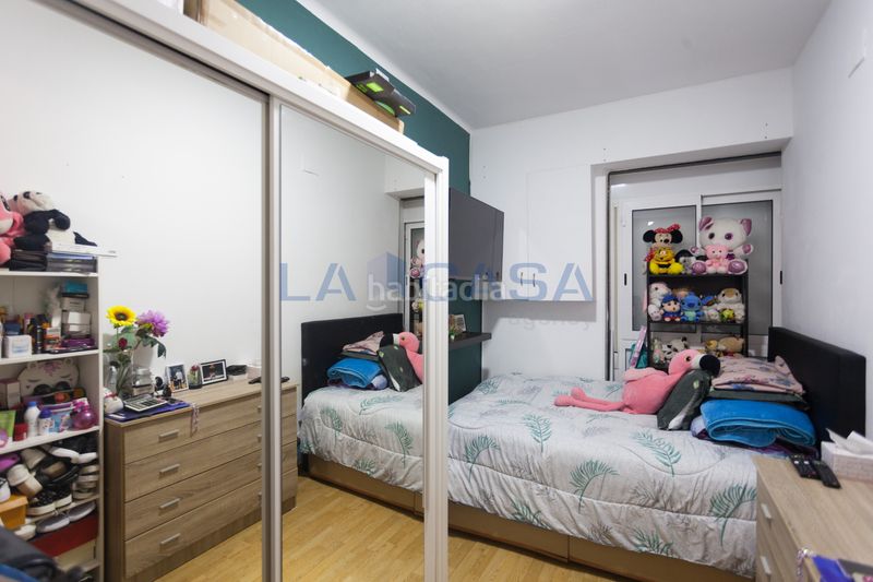 Foto 1e6e03b3-6057-411c-b8d9-37d5ef646997. Planta baixa a carrer de martorell 22 a Collblanc Hospitalet de Llobregat (L´)