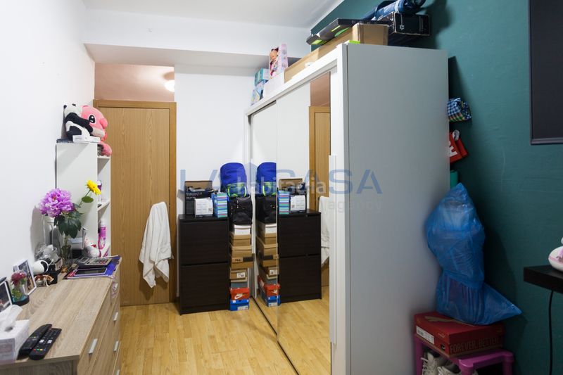 Foto 6dad9dec-77cd-40a7-b6a6-6c8e799142cb. Planta baixa a carrer de martorell 22 a Collblanc Hospitalet de Llobregat (L´)