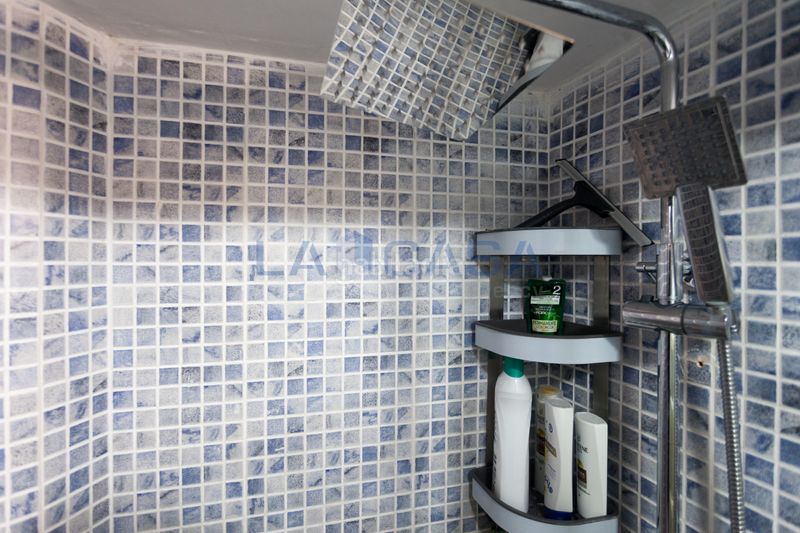 Foto 89ba498b-1f88-47aa-9dbf-849e3a43234e. Planta baixa a carrer de martorell 22 a Collblanc Hospitalet de Llobregat (L´)