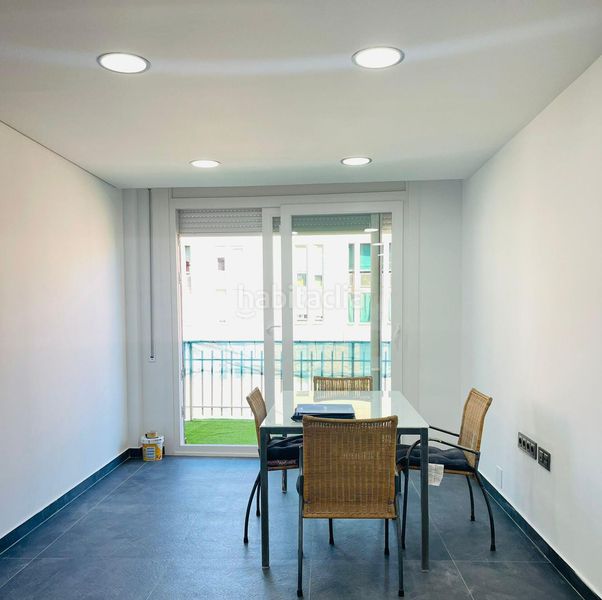 Foto 440379e6-e6cf-43de-b9fe-21d2d2b59057. Pis amb aparcament a El Poble Sec - Parc de Montjuïc Barcelona