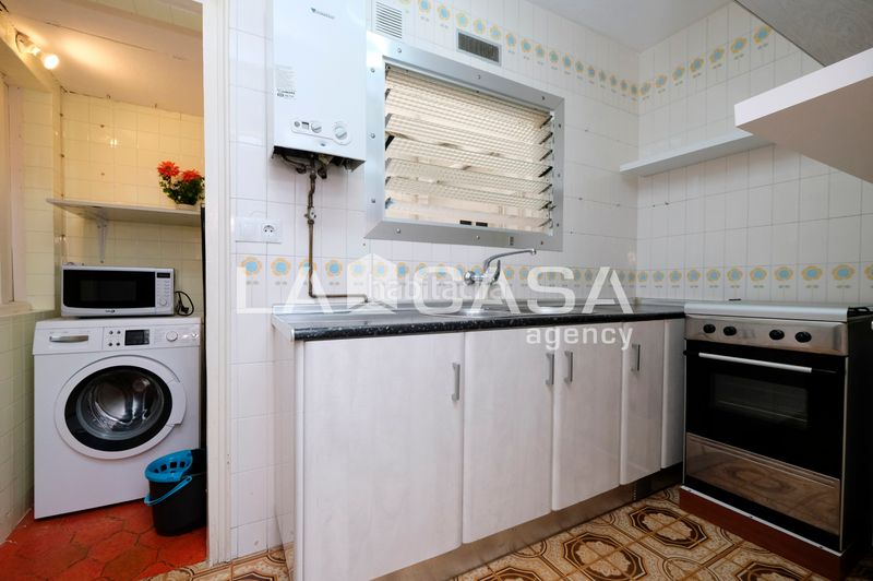 Foto 9a167c80-a034-4c81-b782-2c1a3867b1f2. Pis a Roquetes Barcelona