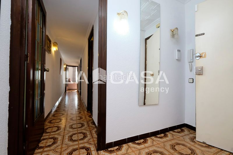 Foto da938f6c-1b89-46a3-96ad-d8e0eaf31e4a. Pis a Roquetes Barcelona