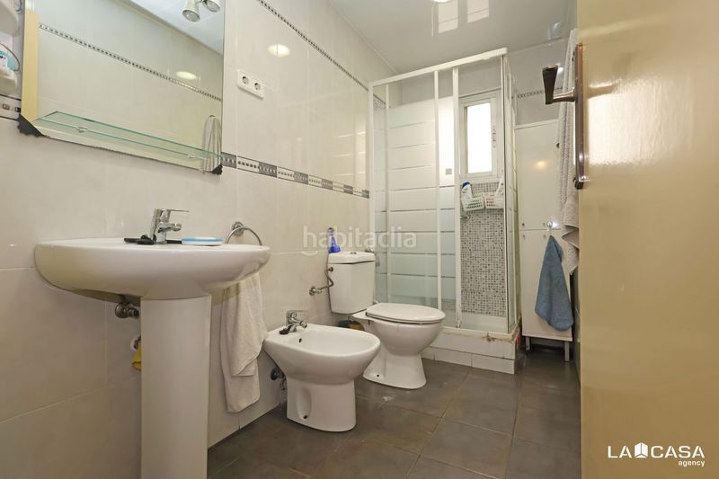 Foto 63438da3-5455-4bb6-bf90-6c3586cc3e4c. Piso  en venta en Can Clota Esplugues de Llobregat