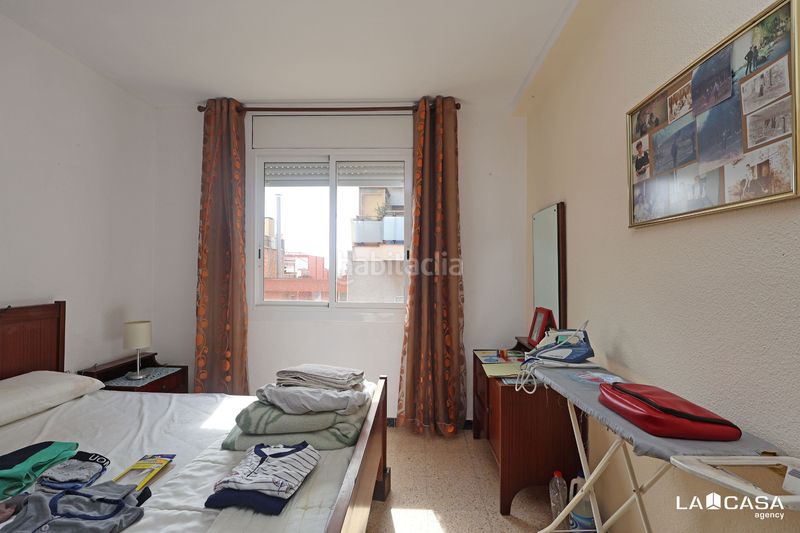 Foto c2df5dad-6f19-40d9-8d7b-4c0e3f7e4a76. Piso  en venta en Can Clota Esplugues de Llobregat