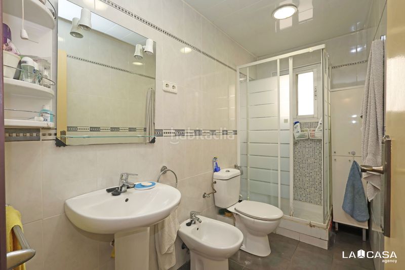 Foto cfc3cda5-94ca-4d69-a82b-b838ba58f284. Piso  en venta en Can Clota Esplugues de Llobregat