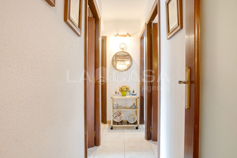 Foto 0ab7783c-0437-4159-824d-e29ee14b2249. Pis a Provençals del Poblenou Barcelona