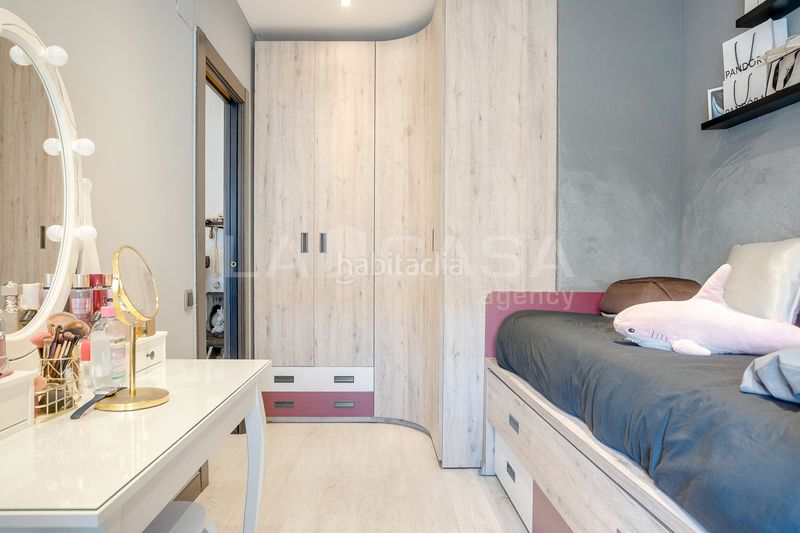 Foto 4a255ab1-6010-46f3-8489-b584bb26539a. Pis a Provençals del Poblenou Barcelona