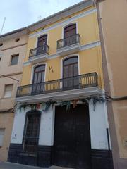 Chalet à Carrer santa teresa 14. Oportunidad chalet en el centro de alzira