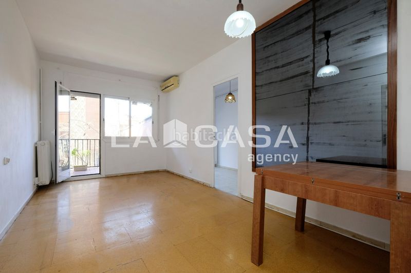 Foto 496a7366-9733-40a1-8f84-9f761c3a4d1c. Pis a Vilapicina - Torre Llobeta Barcelona