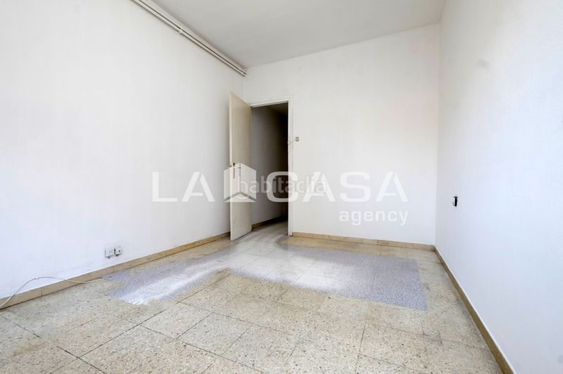 Foto 6059c1f1-5ceb-4832-9ec6-54b059d3753a. Pis a Vilapicina - Torre Llobeta Barcelona