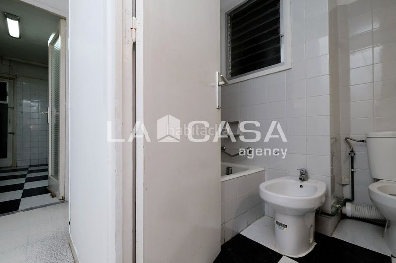 Foto a37e59b7-8050-4bdb-9feb-c975f3b15aa3. Pis a Vilapicina - Torre Llobeta Barcelona
