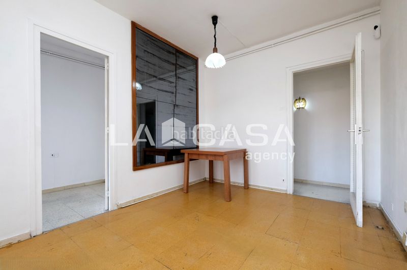Foto c5e708c0-ed77-45cb-afe3-6d660bc8a7e2. Pis a Vilapicina - Torre Llobeta Barcelona