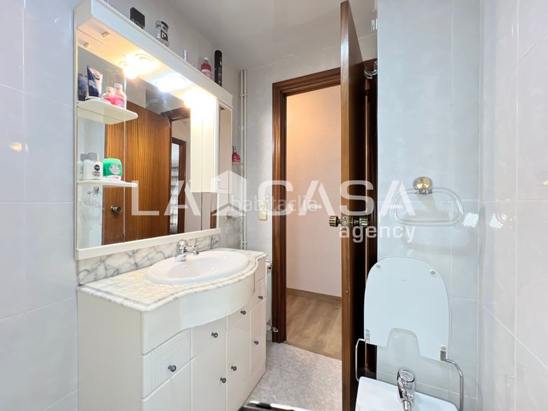 Foto de5395f6-66df-4e03-8e1a-eda06537bde3. Pis a Llefià Badalona