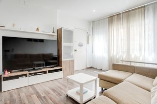 Pis  Carrer de ricart. Piso en venta en barcelona