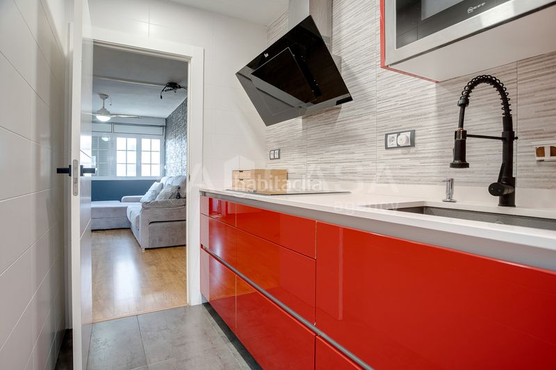 Foto 7f653279-9f44-43a4-8274-eb0bc3069c04. Pis a Sant Martí de Provençals Barcelona