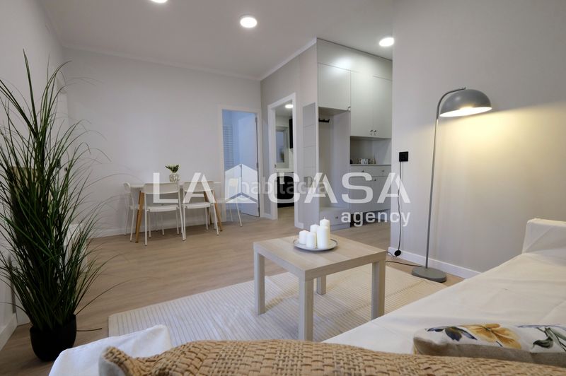 Foto 5902e298-21c1-4725-8265-29d4665af9b8. Pis a Vilapicina - Torre Llobeta Barcelona
