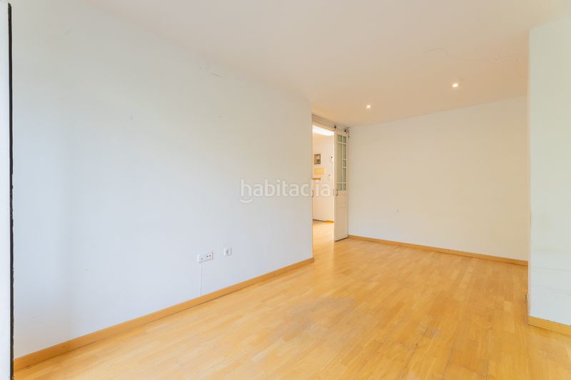 Foto 3d183bb6-8582-4e0f-bad9-16a7344b0a76. Pis a La Petxina Valencia