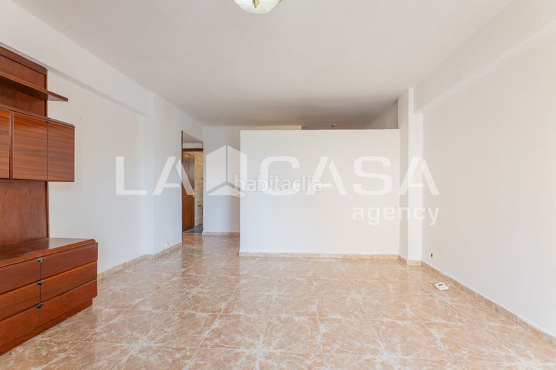 Foto 0434e068-3d0b-4b79-826c-2fd08d51eb58. Pis a Terramelar Paterna