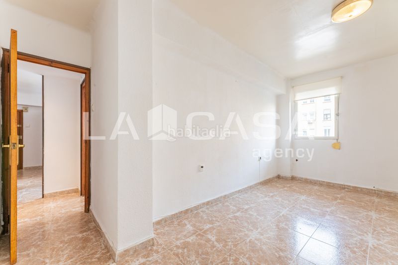 Foto 23fa3449-2e69-4e32-84d1-50a3dab338bf. Pis a Terramelar Paterna